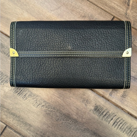 Louis Vuitton Handbags - Real Louis Vuitton wallet